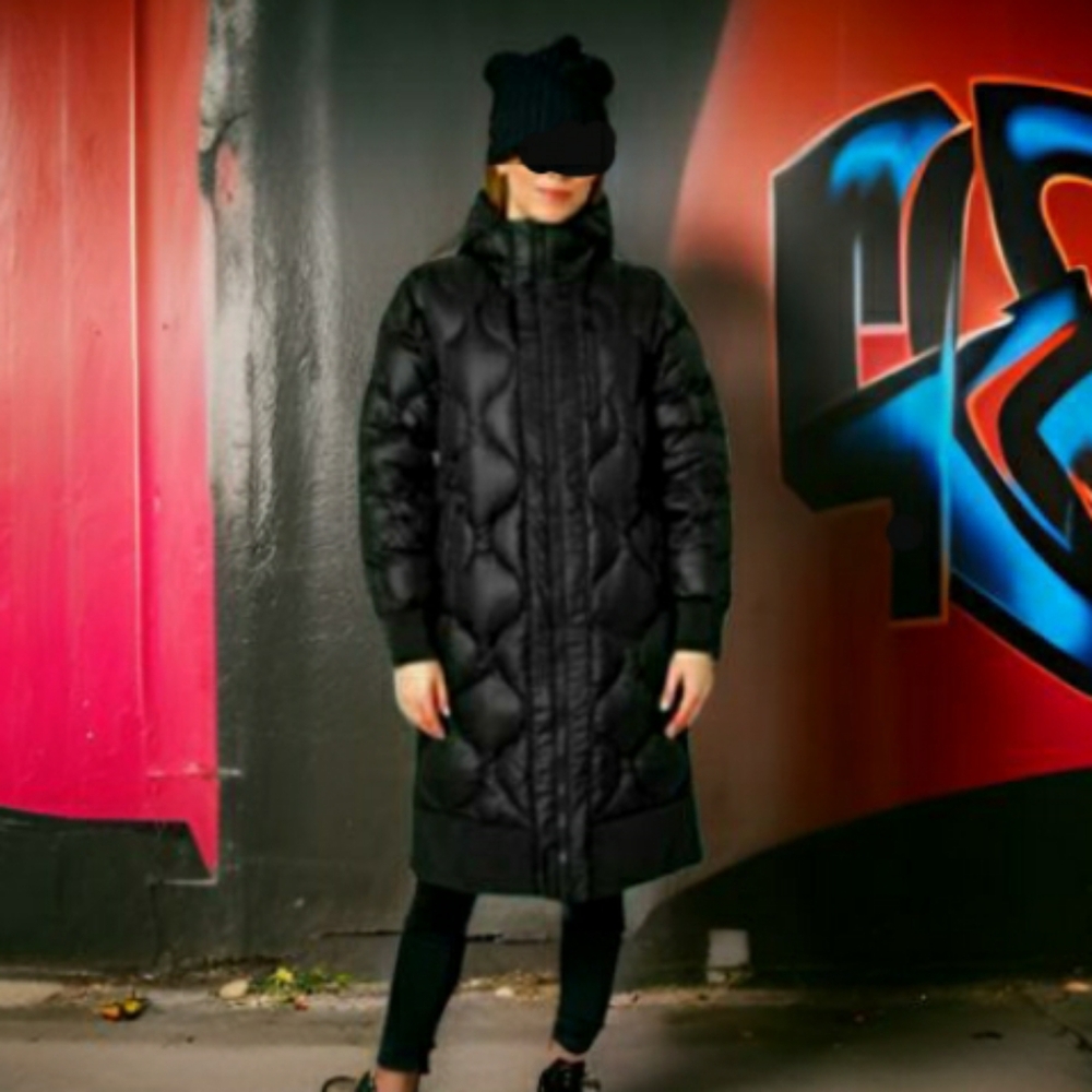 MONDETTA Women Quilted Down Parka 650 Fill Power--Black